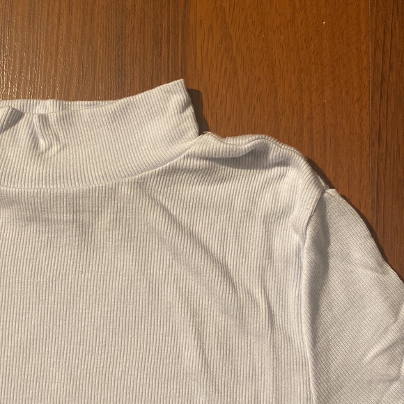 Babaton Gonzalo mock neck t shirt - Picture 3 of 5